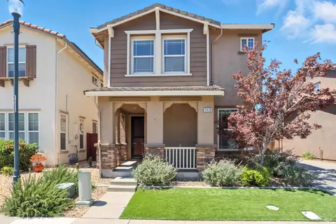 Exterior - 2438 Sheldon Dr, Fairfield, CA 94533 photo 3 of 10