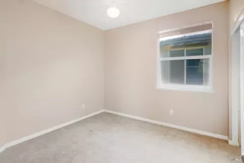 Bedroom - 2438 Sheldon Dr, Fairfield, CA 94533 photo 6 of 15