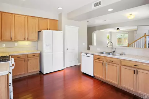 Kitchen - 2438 Sheldon Dr, Fairfield, CA 94533 photo 3 of 4