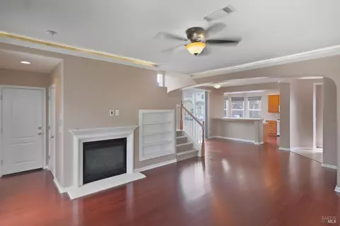 Living - 2438 Sheldon Dr, Fairfield, CA 94533 photo 4 of 5