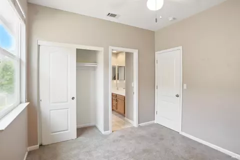 Bedroom - 2438 Sheldon Dr, Fairfield, CA 94533 photo 7 of 15