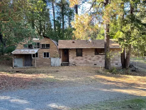 1520 North Rd, Laytonville, CA 95454
