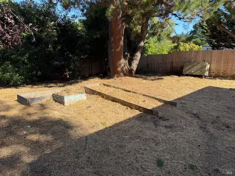 Exterior - 601 Snow Rd, Sebastopol, CA 95472 photo 7 of 12