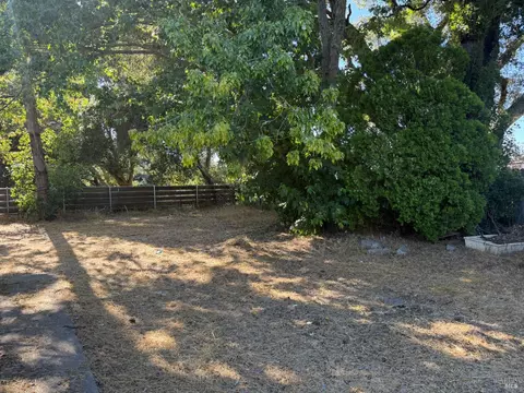 Exterior - 601 Snow Rd, Sebastopol, CA 95472 photo 10 of 12