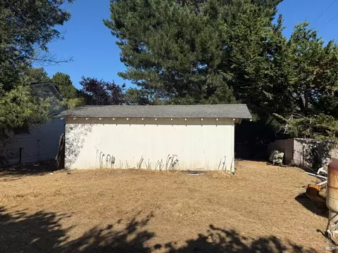 Exterior - 601 Snow Rd, Sebastopol, CA 95472 photo 5 of 12