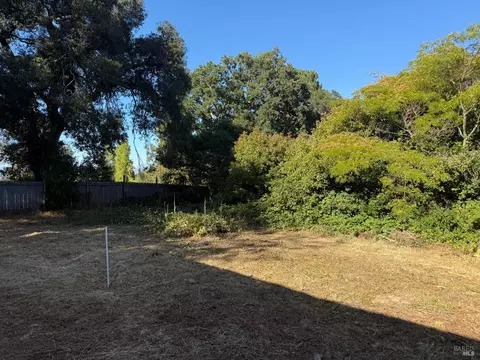 Exterior - 601 Snow Rd, Sebastopol, CA 95472 photo 9 of 12
