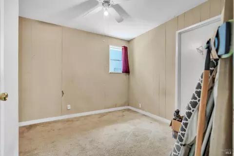Bedroom - 1055 Caldwell Ave, Vallejo, CA 94591 photo 2 of 5