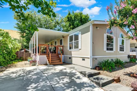 42 Goya Dr, Fairfield, CA 94534