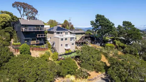 View/Area - 900 Valley View Ln, Mill Valley, CA 94941 photo 6 of 13