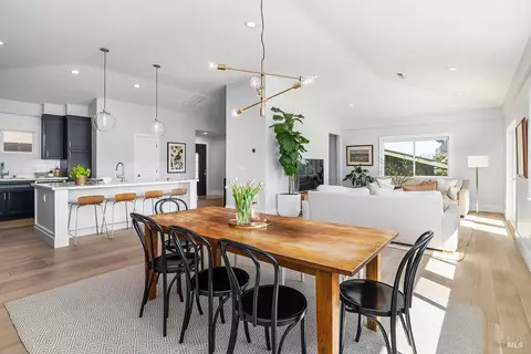 Dining - 900 Valley View Ln, Mill Valley, CA 94941 photo 4 of 6