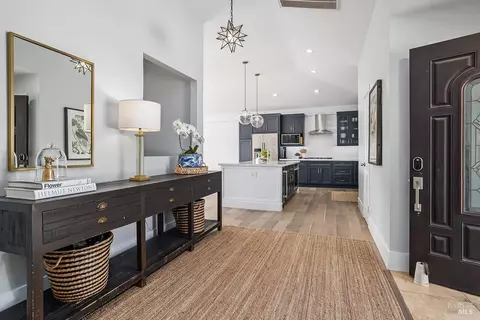 Entry Way - 900 Valley View Ln, Mill Valley, CA 94941 photo 1 of 4