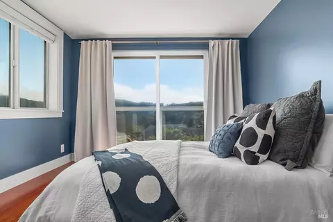 Bedroom - 900 Valley View Ln, Mill Valley, CA 94941 photo 1 of 2