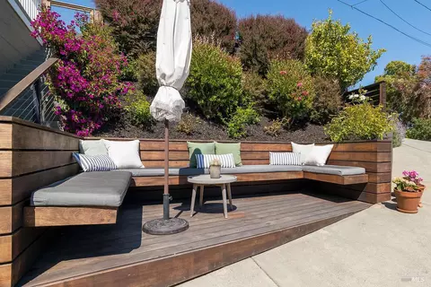 Exterior - 900 Valley View Ln, Mill Valley, CA 94941 photo 11 of 17