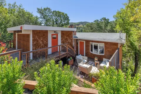69 Pine Dr, Fairfax, CA 94930