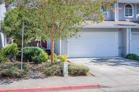 7474 Madera Pl, Rohnert Park, CA 94928
