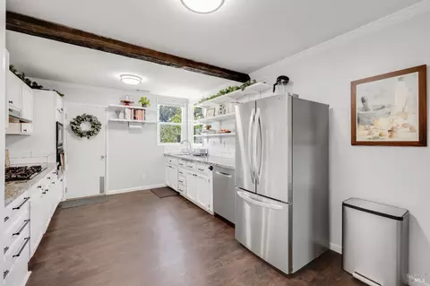 Kitchen - 613 Jennings Ave, Vallejo, CA 94591 photo 1 of 6