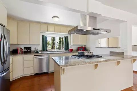 120 Scenic Way, Vallejo, CA 94590 photo 5