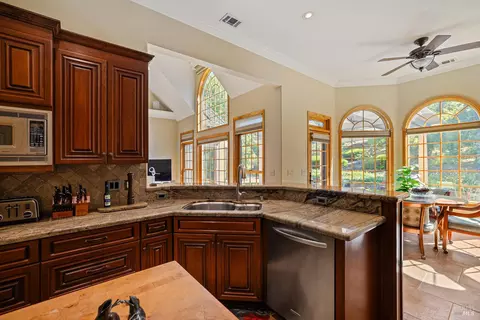 Kitchen - 83 Vine St, Vacaville, CA 95688 photo 3 of 7