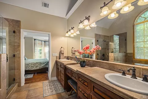 Bath - 83 Vine St, Vacaville, CA 95688 photo 1 of 8
