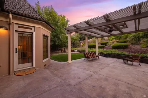 Exterior - 83 Vine St, Vacaville, CA 95688 photo 25 of 31