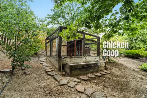 Exterior - 83 Vine St, Vacaville, CA 95688 photo 7 of 31