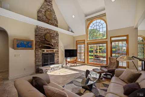 Living - 83 Vine St, Vacaville, CA 95688 photo 1 of 3
