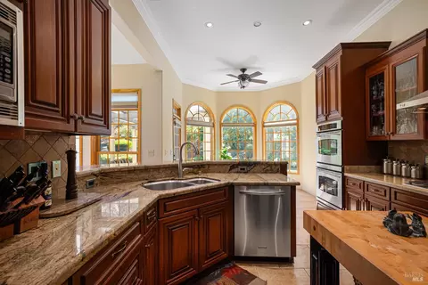 Kitchen - 83 Vine St, Vacaville, CA 95688 photo 4 of 7