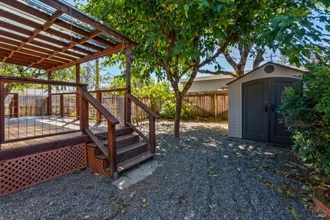 Exterior - 611 Hawthorne Ln, Willits, CA 95490 photo 7 of 9