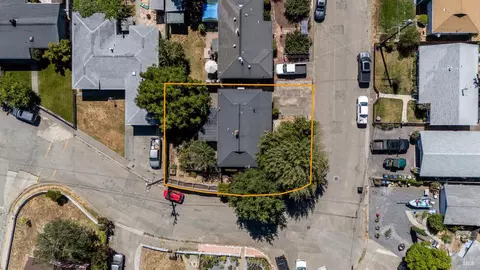 View/Area - 611 Hawthorne Ln, Willits, CA 95490 photo 1 of 3