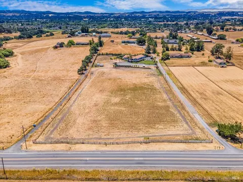 1660 Old Adobe Rd, Petaluma, CA 94954 photo 41