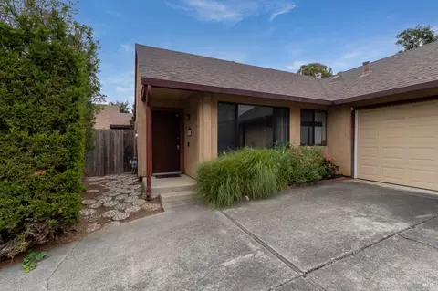 455 Heather Ct, Benicia, CA 94510