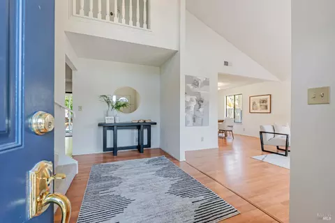 Entry Way - 2223 Redwood Rd, Hercules, CA 94547 photo 2 of 3