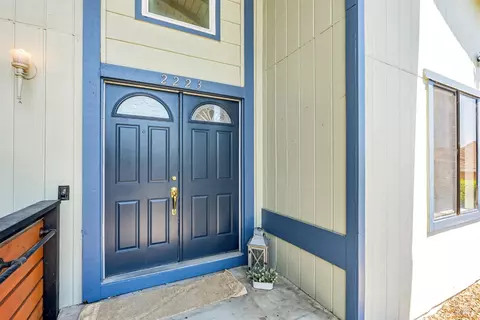 Entry Way - 2223 Redwood Rd, Hercules, CA 94547 photo 1 of 3