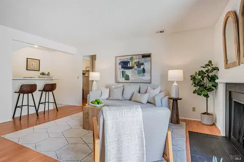 Living - 2223 Redwood Rd, Hercules, CA 94547 photo 5 of 7