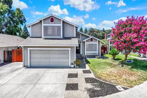 350 Saybrook Ct, Vacaville, CA 95687