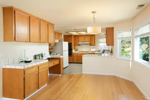 Kitchen - 1645 Dailey Dr, Dixon, CA 95620 photo 1 of 5