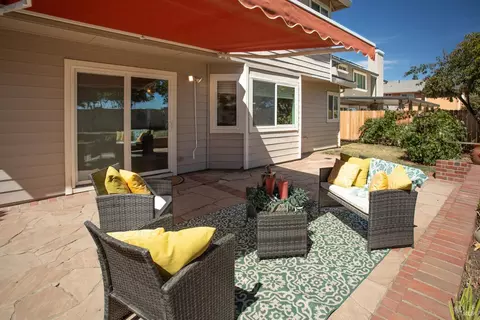 Exterior - 1645 Dailey Dr, Dixon, CA 95620 photo 7 of 11
