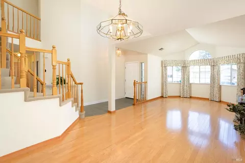 Living - 1645 Dailey Dr, Dixon, CA 95620 photo 3 of 13