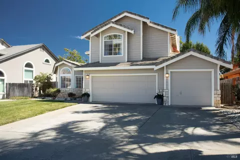Exterior - 1645 Dailey Dr, Dixon, CA 95620 photo 2 of 11