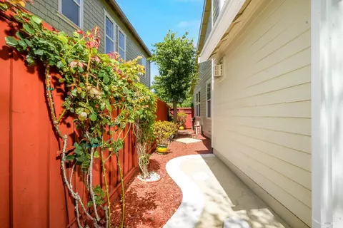 Exterior - 520 Klein Ave, Vallejo, CA 94592 photo 10 of 15
