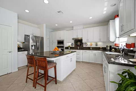 Kitchen - 520 Klein Ave, Vallejo, CA 94592 photo 1 of 6