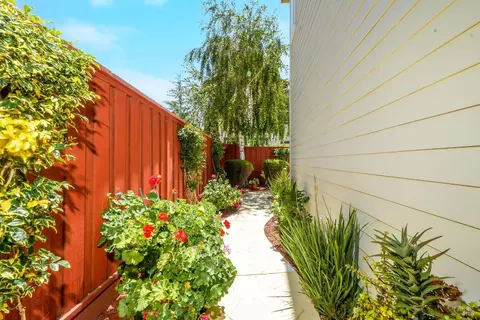 Exterior - 520 Klein Ave, Vallejo, CA 94592 photo 14 of 15