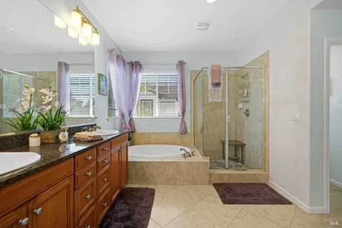 Bath - 520 Klein Ave, Vallejo, CA 94592 photo 6 of 6
