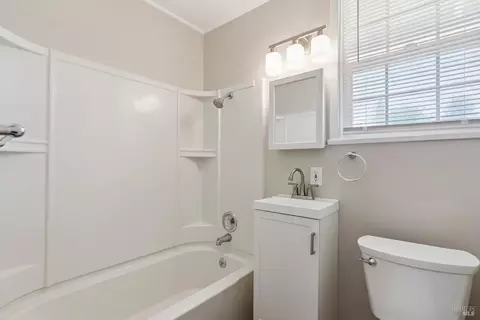 164 Calhoun St, Vallejo, CA 94590 photo 21