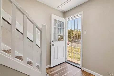 164 Calhoun St, Vallejo, CA 94590 photo 3