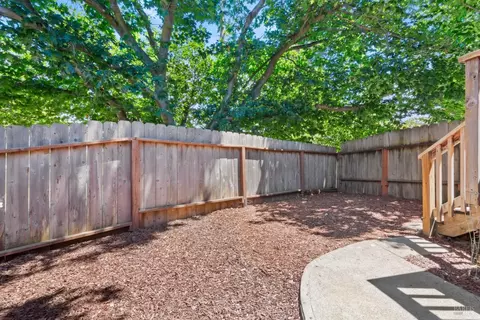 164 Calhoun St, Vallejo, CA 94590 photo 25