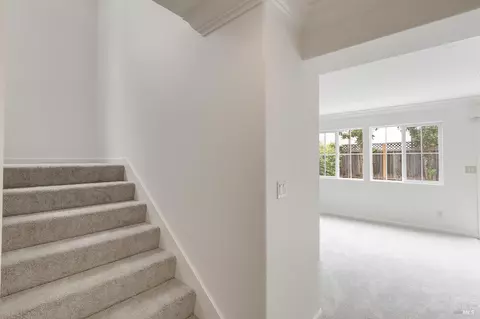 Entry Way - 1220 Halsey St, Vallejo, CA 94590 photo 3 of 8