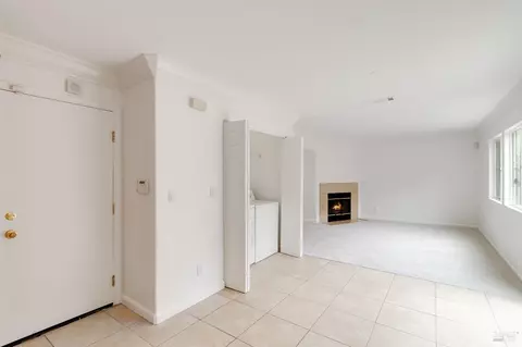 Living - 1220 Halsey St, Vallejo, CA 94590 photo 6 of 8