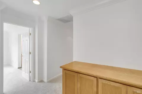 Entry Way - 1220 Halsey St, Vallejo, CA 94590 photo 6 of 8