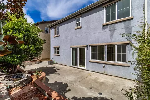 Exterior - 1220 Halsey St, Vallejo, CA 94590 photo 6 of 9